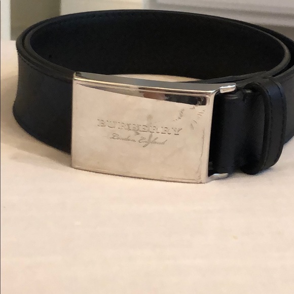 Burberry Belt Size 30 - Picture 1 of 6